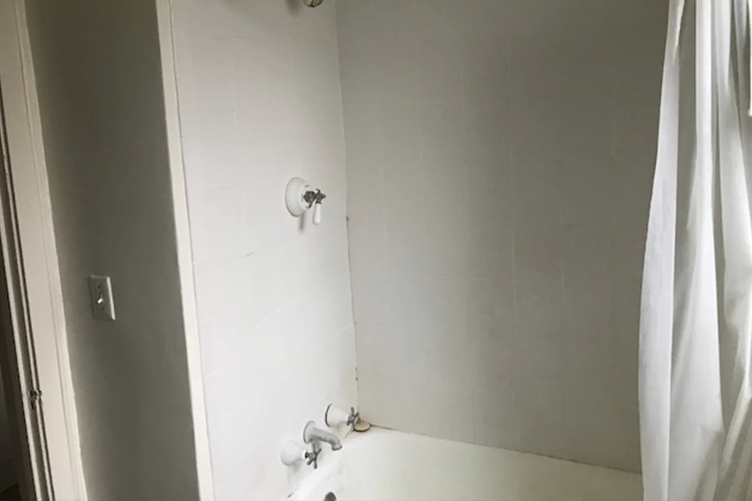918 Green Bay Rd Apt 2F, Winnetka IL properties 916-20-green-bay-rd-winnetka-il-60093 918-2f